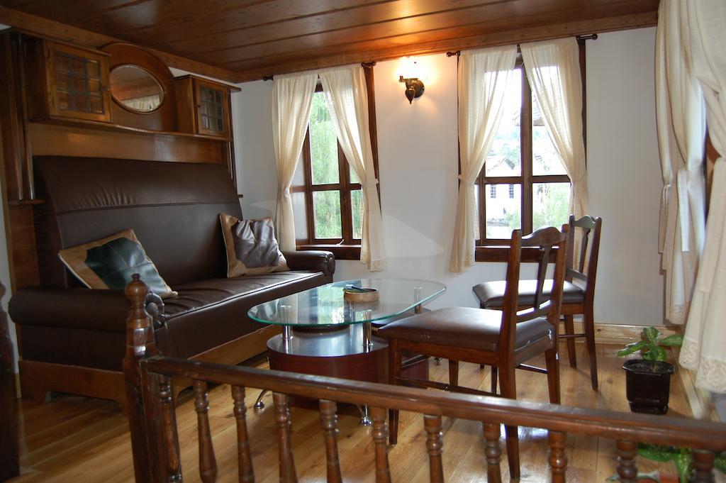 Kazasovata Guest House 트리아브나 외부 사진
